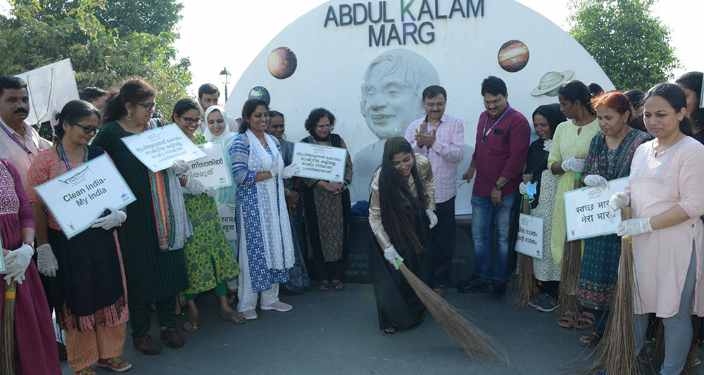 Swachh Bharat CMFRI Marine Drive cleanup